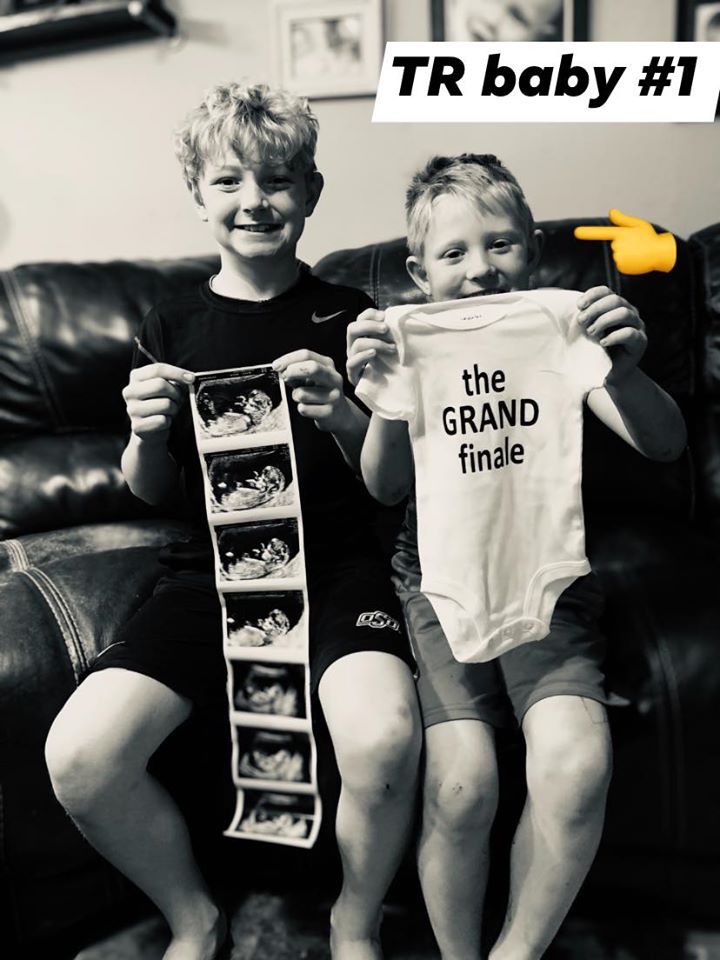 lindsey tuell of oklahoma announces pregnant with tubal reversal baby #2 with her TR baby #1 and other big brother