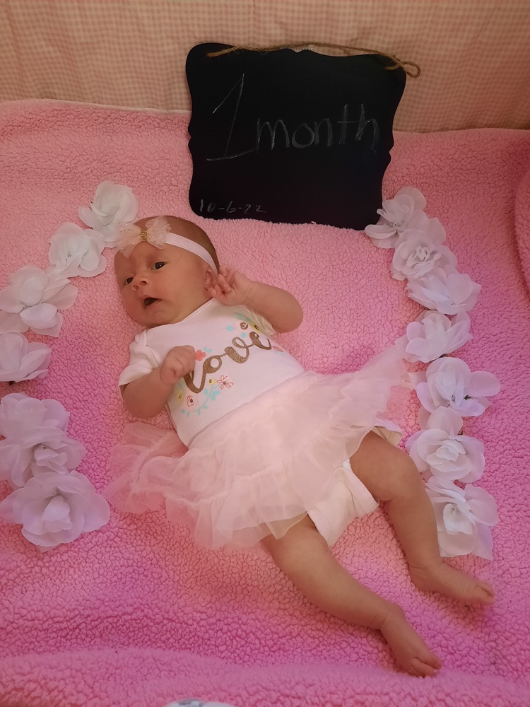 perla hodgins' tubal reversal baby girl at 1 month