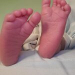 bottom of the feet of a tubal reversal baby born to marylee saenz hernandez after tubal reversal with doctor bernanrd rosenfeld